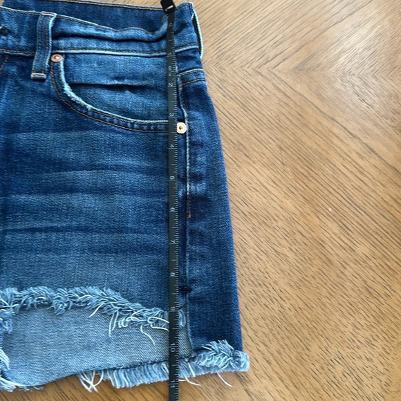 Seven For All Mankind Rich Coastal Blue Wash Denim Cutoff Shorts Size 26 - Picture 7 of 9